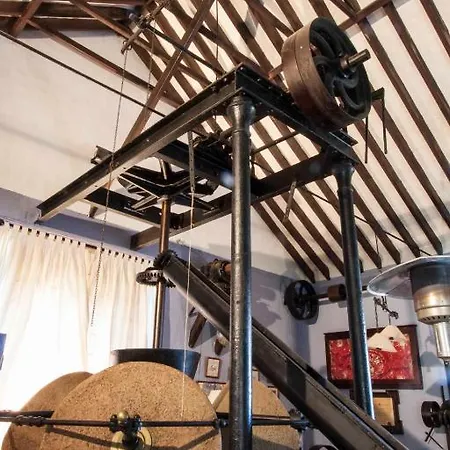 Hotel-museo Molino De Los Abuelos 3* Comares