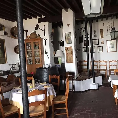 فندق Hotel-museo Molino De Los Abuelos Comares