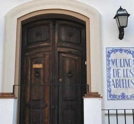 فندق Hotel-museo Molino De Los Abuelos 3*