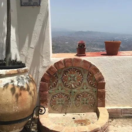 فندق Hotel-museo Molino De Los Abuelos Comares